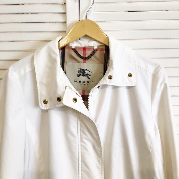Burberry Carminton White Trench Coat with Renovable Hood - Picture 4 of 14